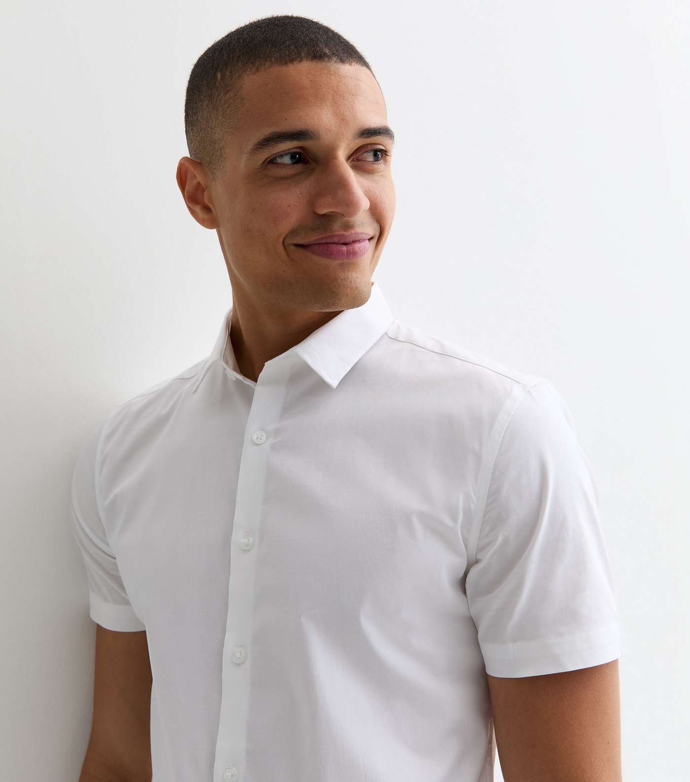 White Poplin Short Sleeve Muscle Fit Shirt Image 2