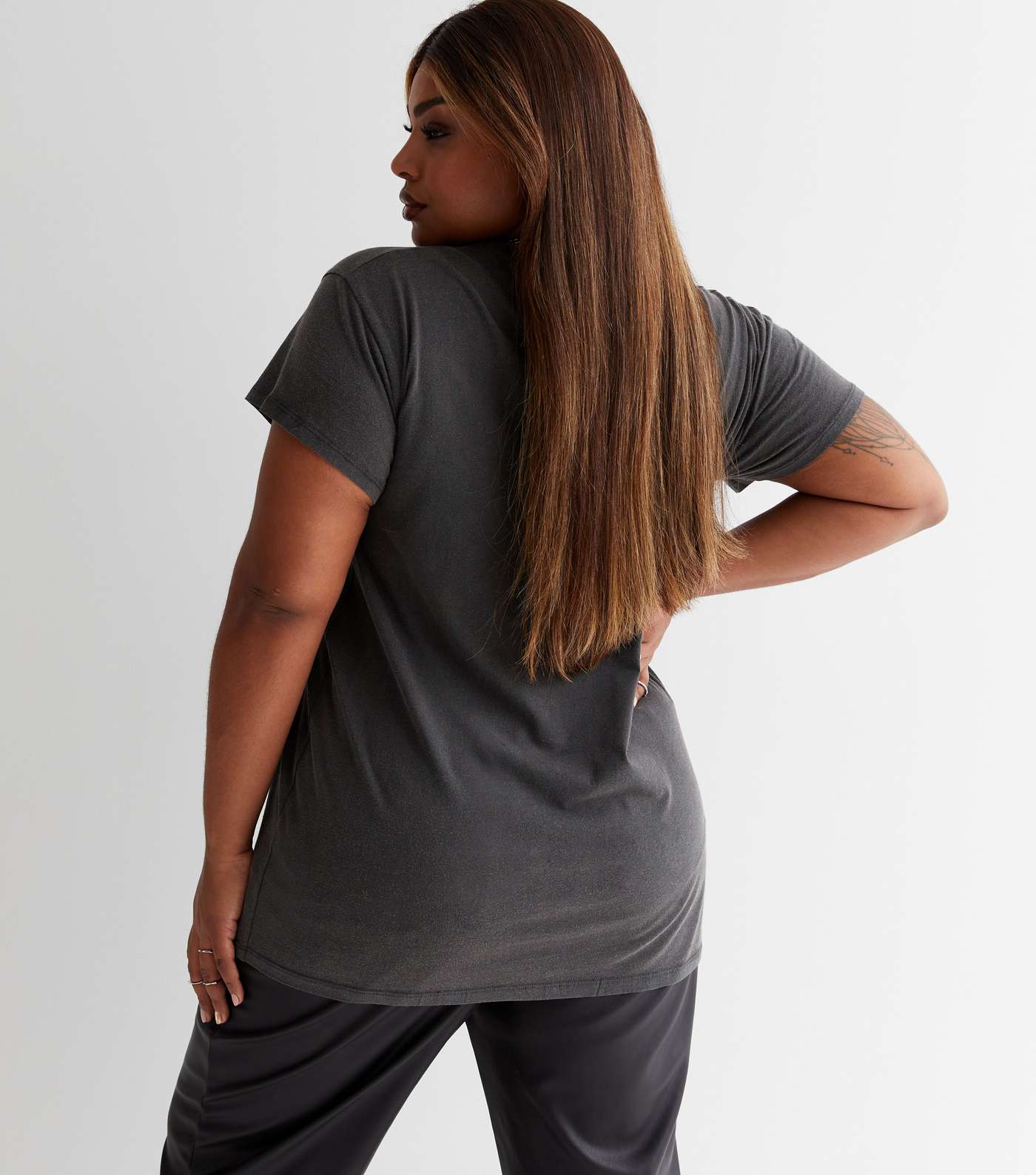 Curves Dark Grey Acid Wash Las Flores Mystic Logo Oversized T-Shirt Image 4