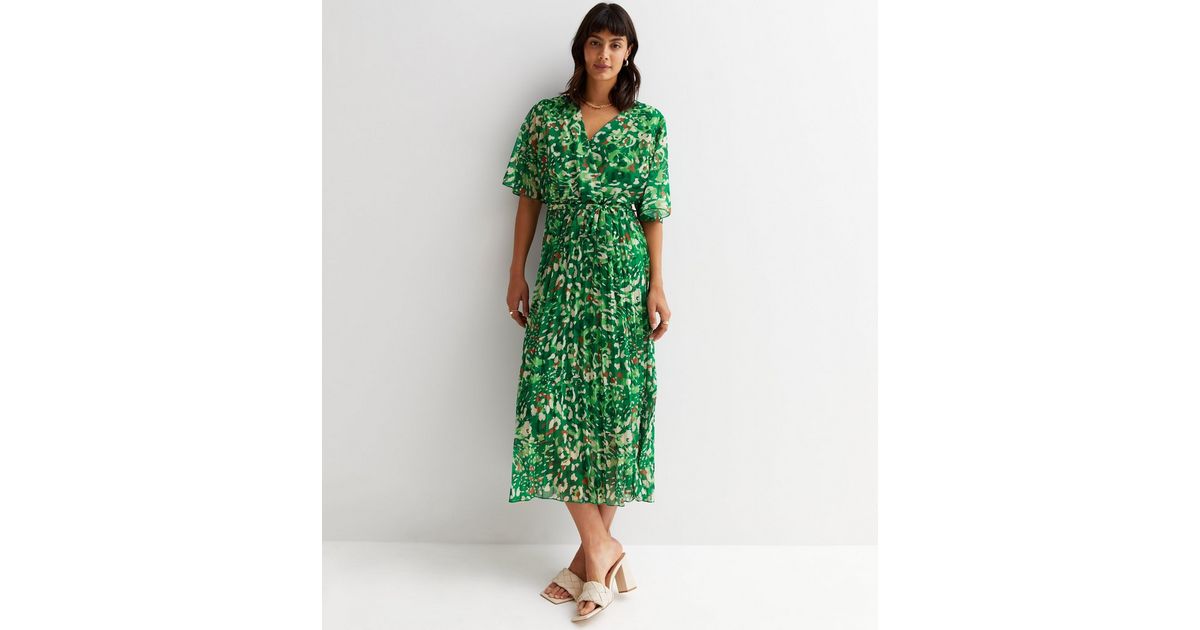 Cameo Rose Green Leopard Print Pleated Midi Wrap Dress | New Look