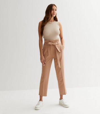 19 Outfits With Pastel Color Paper Bag Waist Pants - Styleoholic