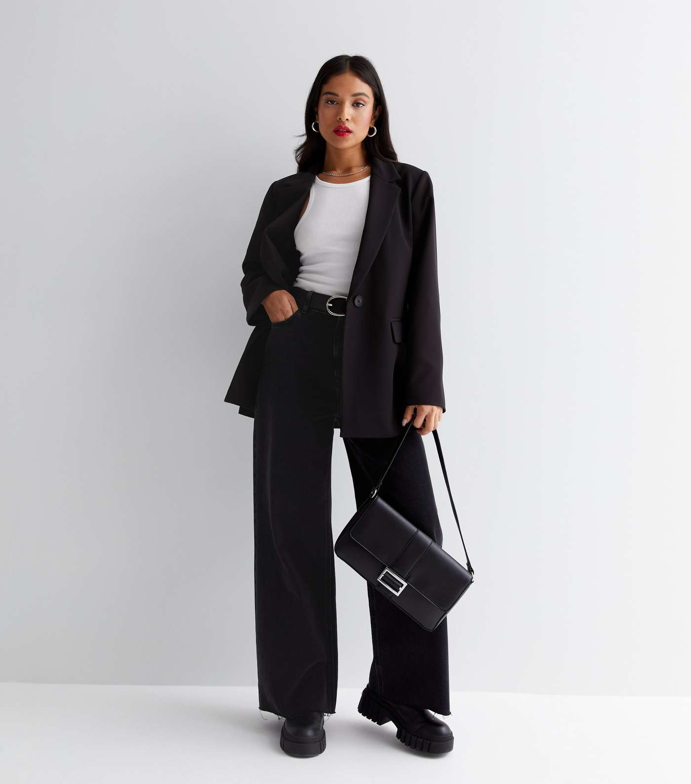 Petite Black Long Sleeve Relaxed Fit Blazer Image 2