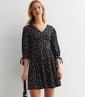 New look black hot sale ditsy floral dress