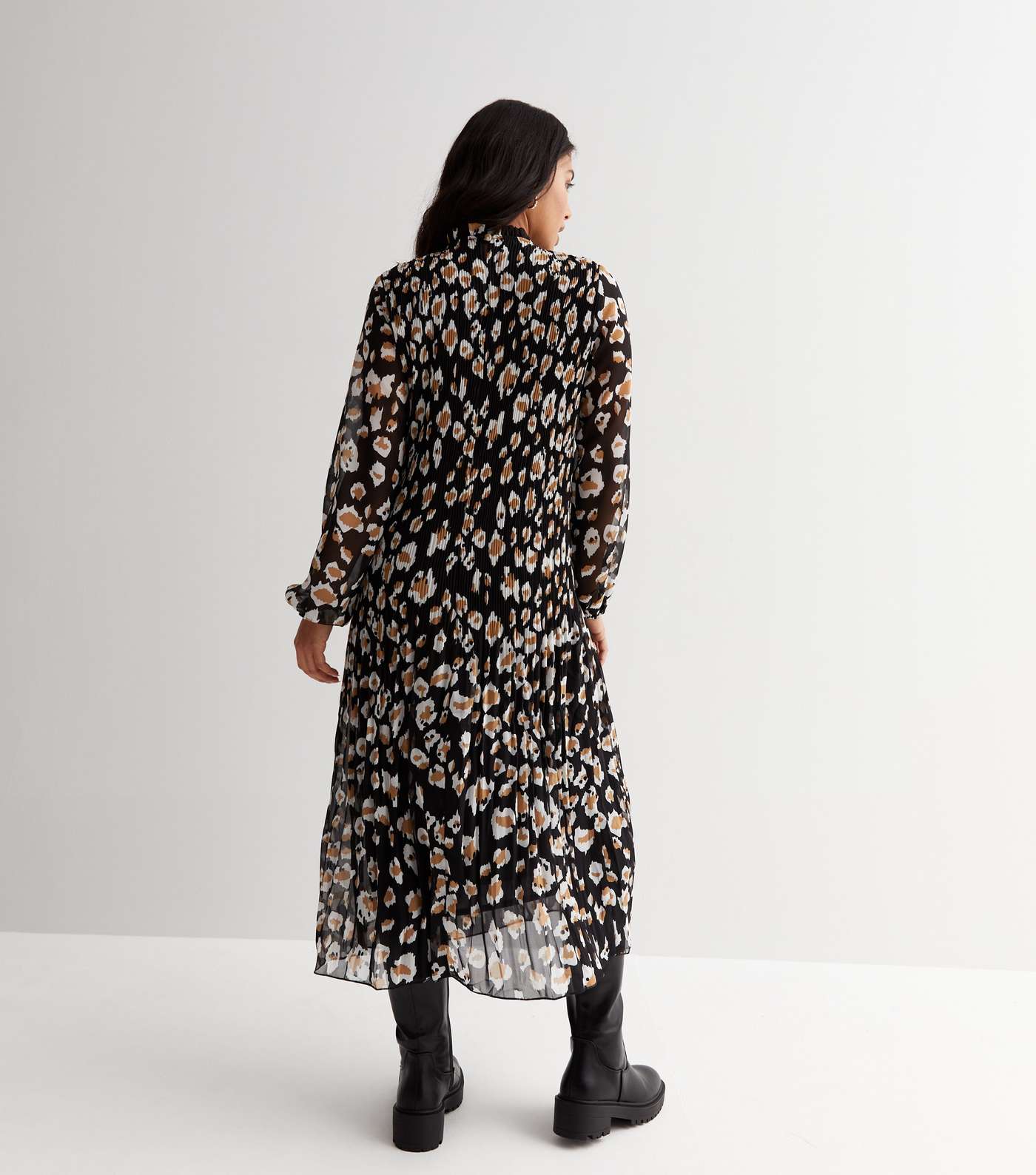 Petite Black Leopard Print Chiffon High Neck Midi Dress Image 4
