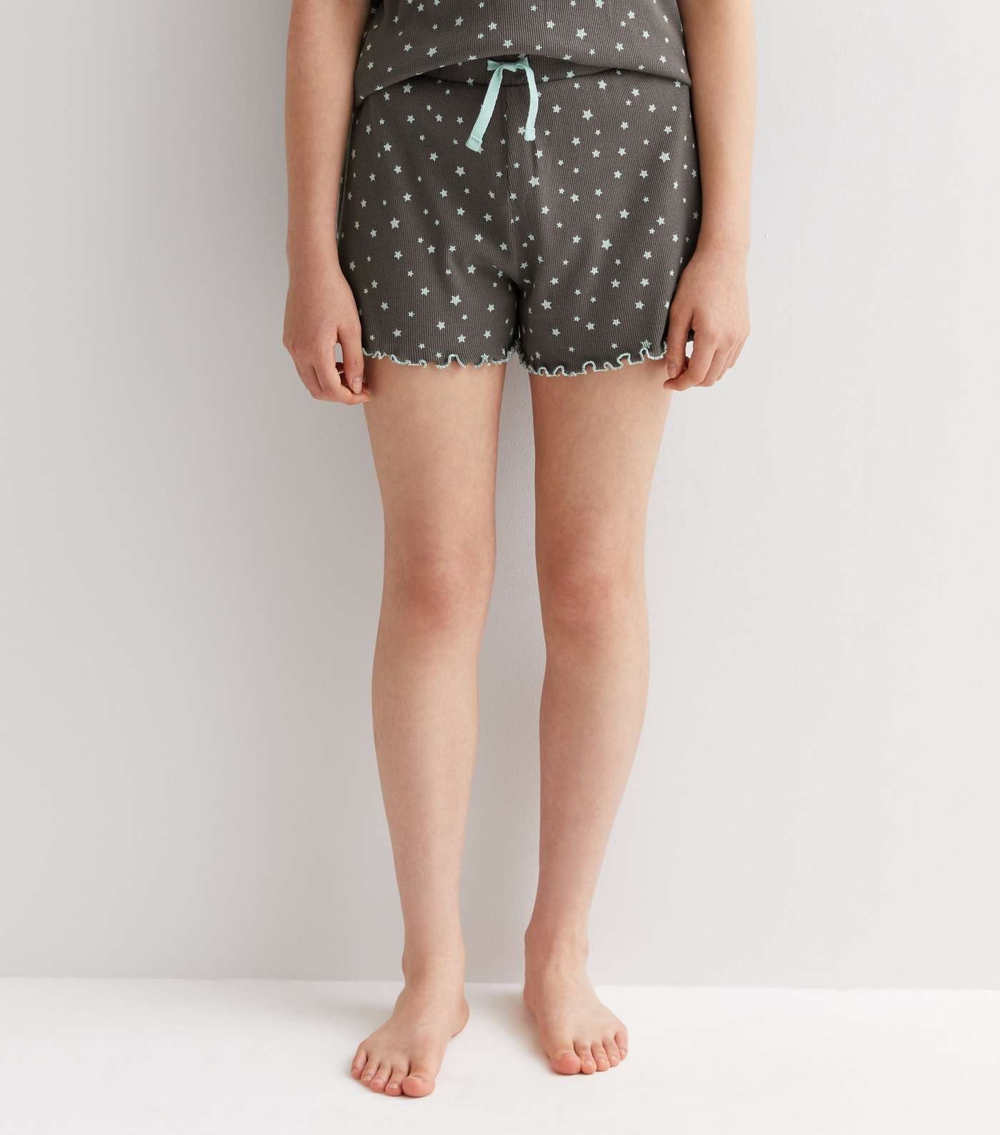 Girls Light Grey Short Pyjama Set with Star Print Image 3