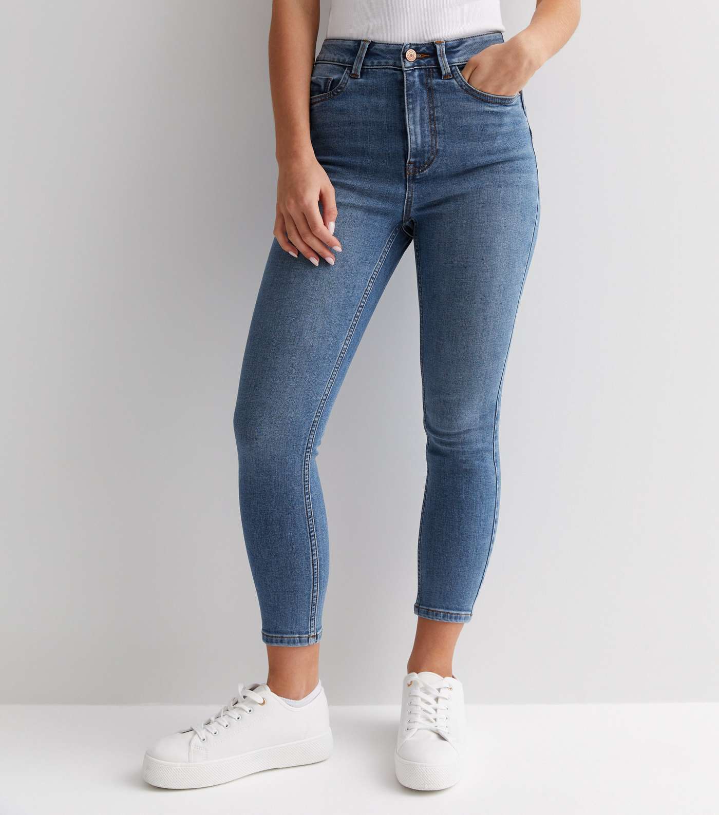 Petite Blue Lift & Shape Jenna Skinny Jeans Image 3