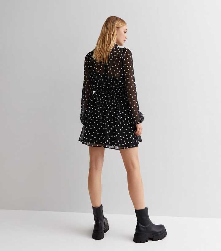 New Look Chiffon Mini Dress in Black Polka Dot