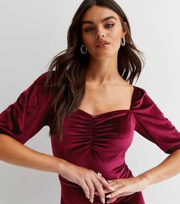 Gini London Burgundy Velvet Sweetheart Short Puff Sleeve Midi Dress