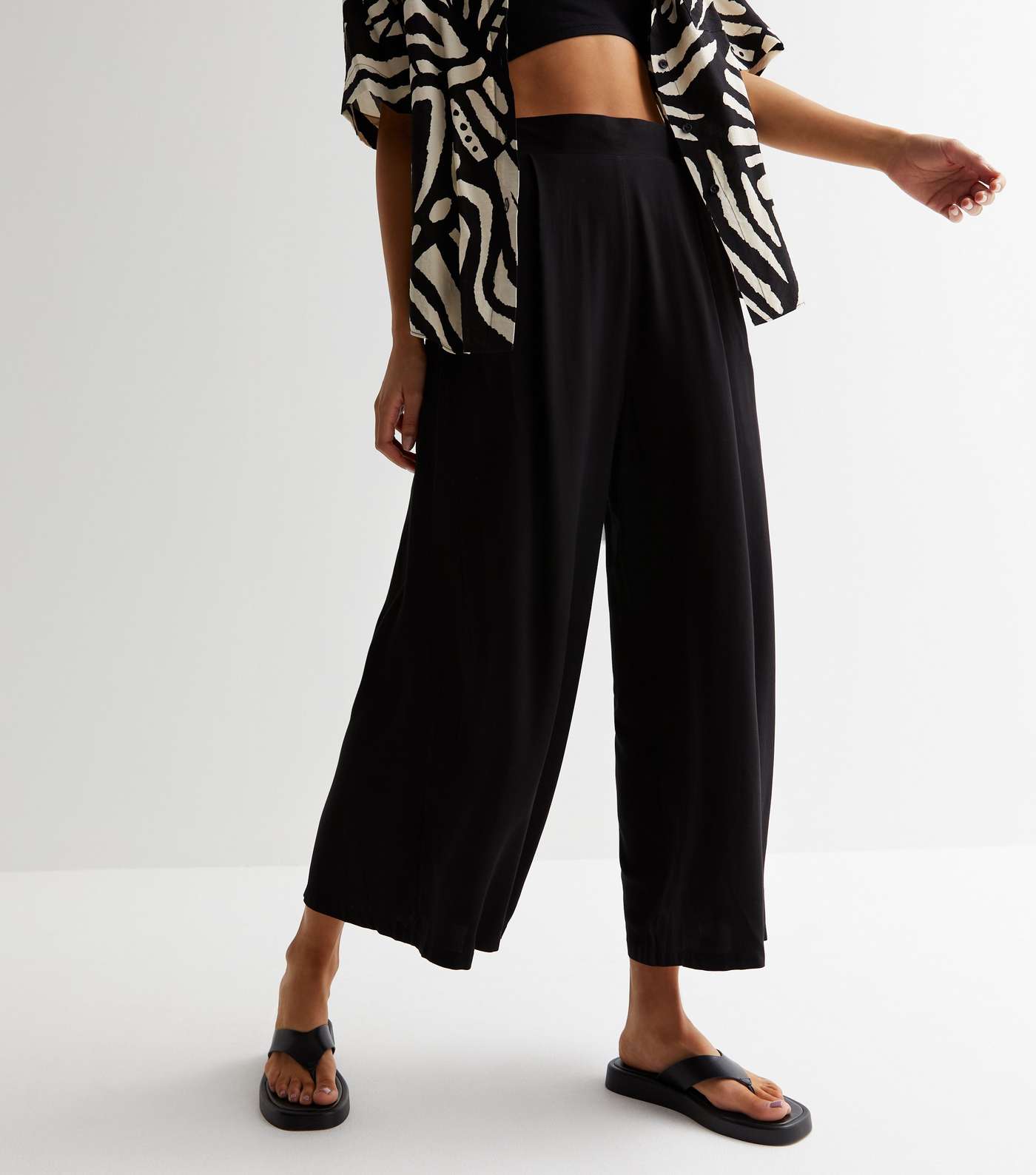 Tall Black Wide Leg Crop Trousers Image 3