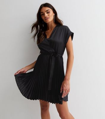 Black Satin Pleated Short Sleeve Mini Wrap Dress