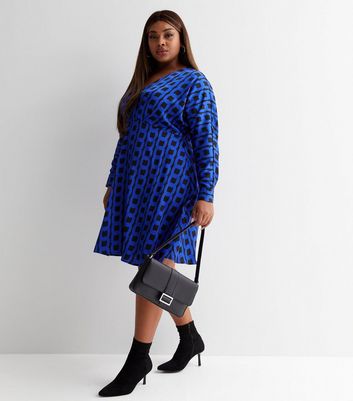 Curves Blue Chain Print V Neck Long 