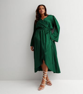 Curves Green Jacquard Satin Long Sleeve Midi Wrap Dress | New Look