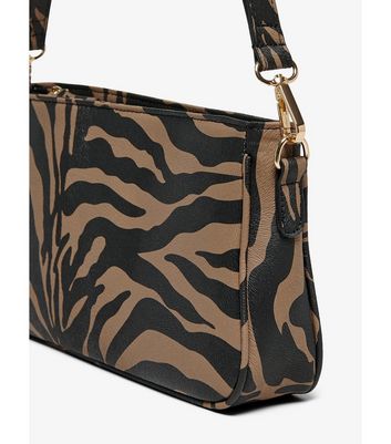 Animal print hotsell leather bag