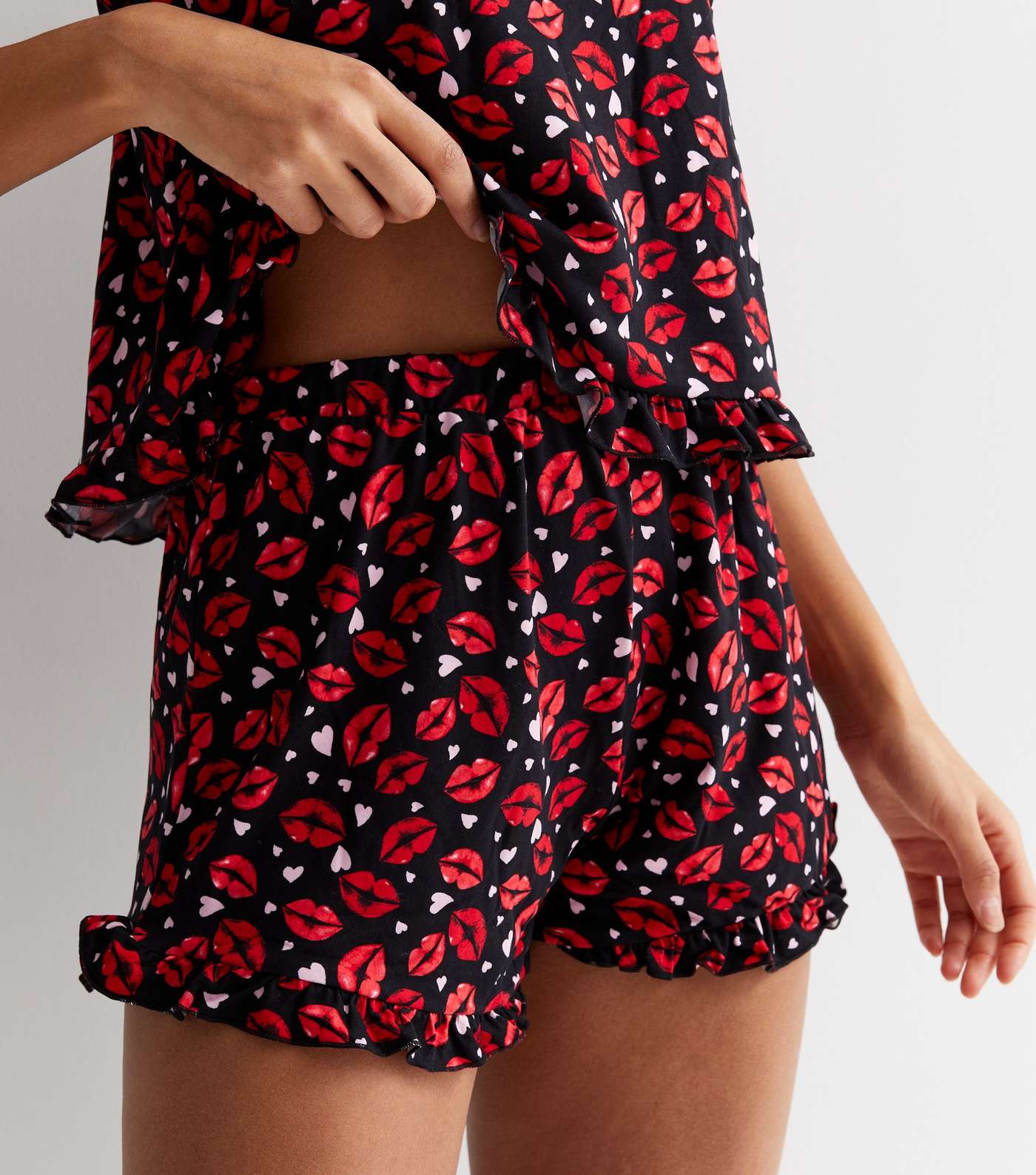 Black Soft Touch Cami Pyjama Set with Lips Print Image 3