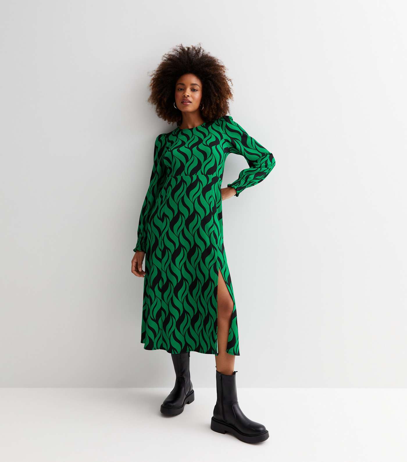 Green Abstract Print Crew Neck Long Sleeve Midi Dress Image 2