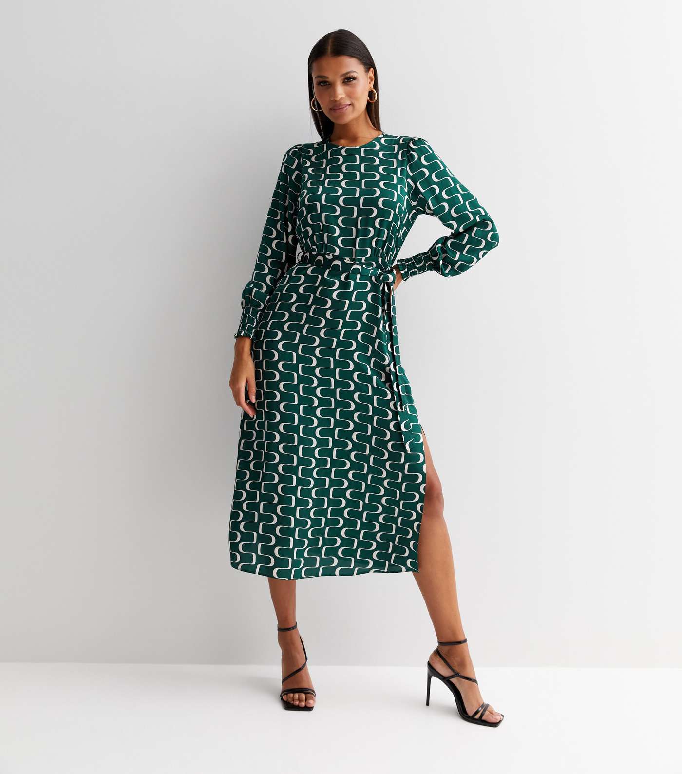 Green Geometric Squiggle Print Satin Belted Midi Dress Image 2