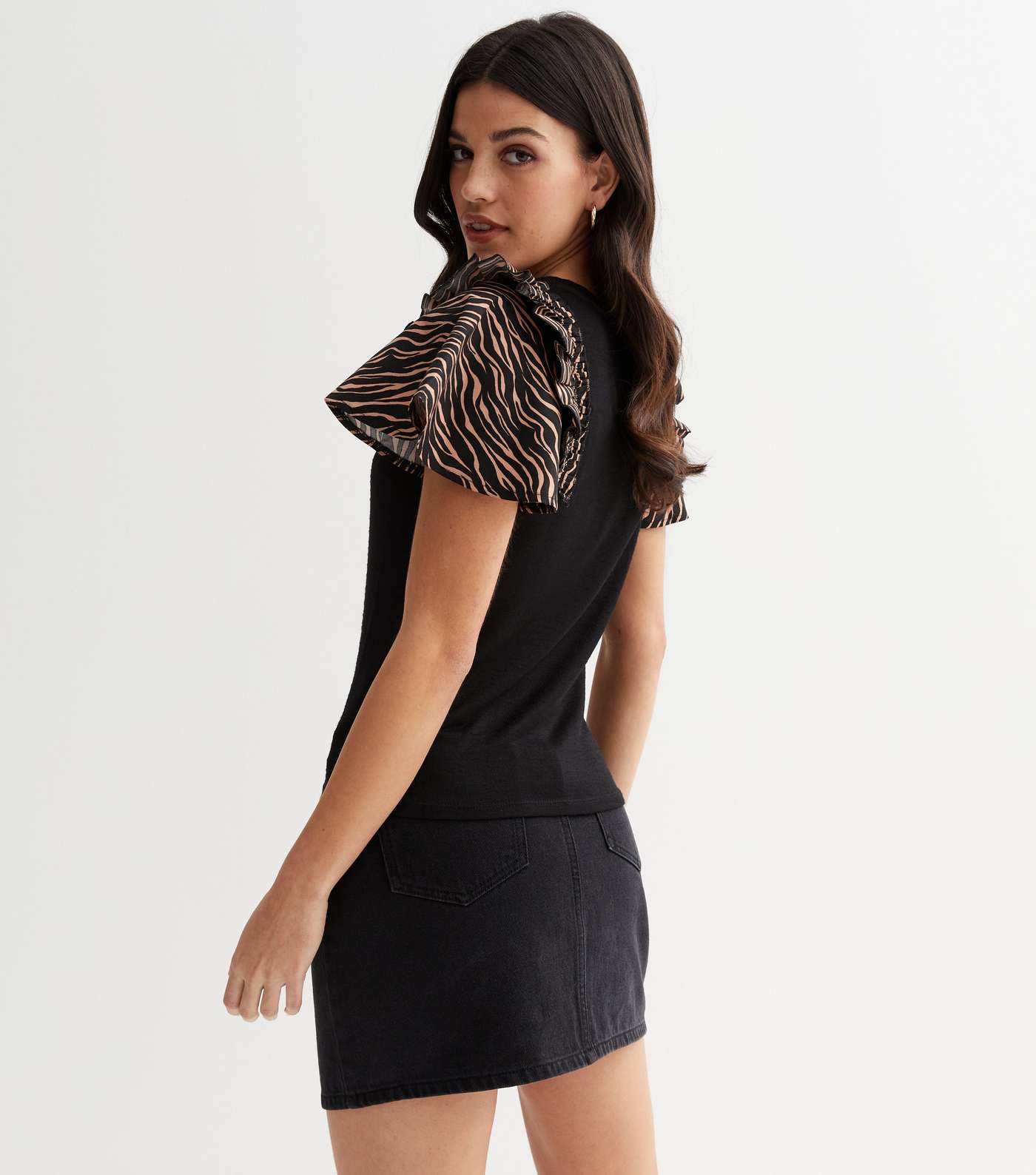 Black Fine Knit Tiger Print Frill Sleeve Top Image 4