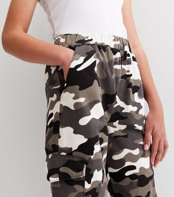 New look grey camo hot sale trousers