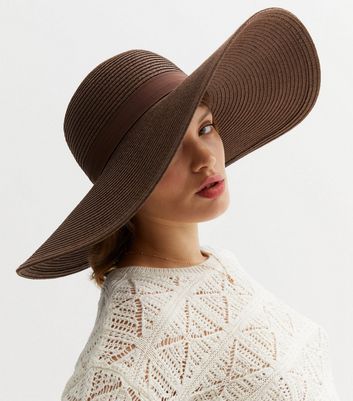 Light brown store floppy hat