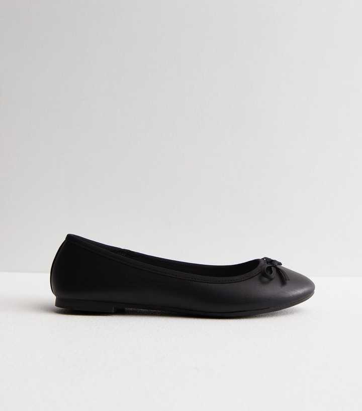 Black Ballerina Pumps