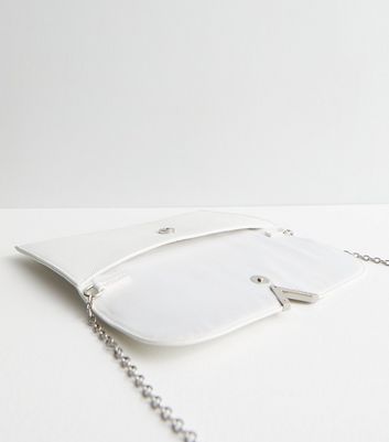 White clutch hot sale bag with chain