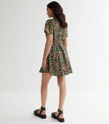 Petite animal shop print dresses