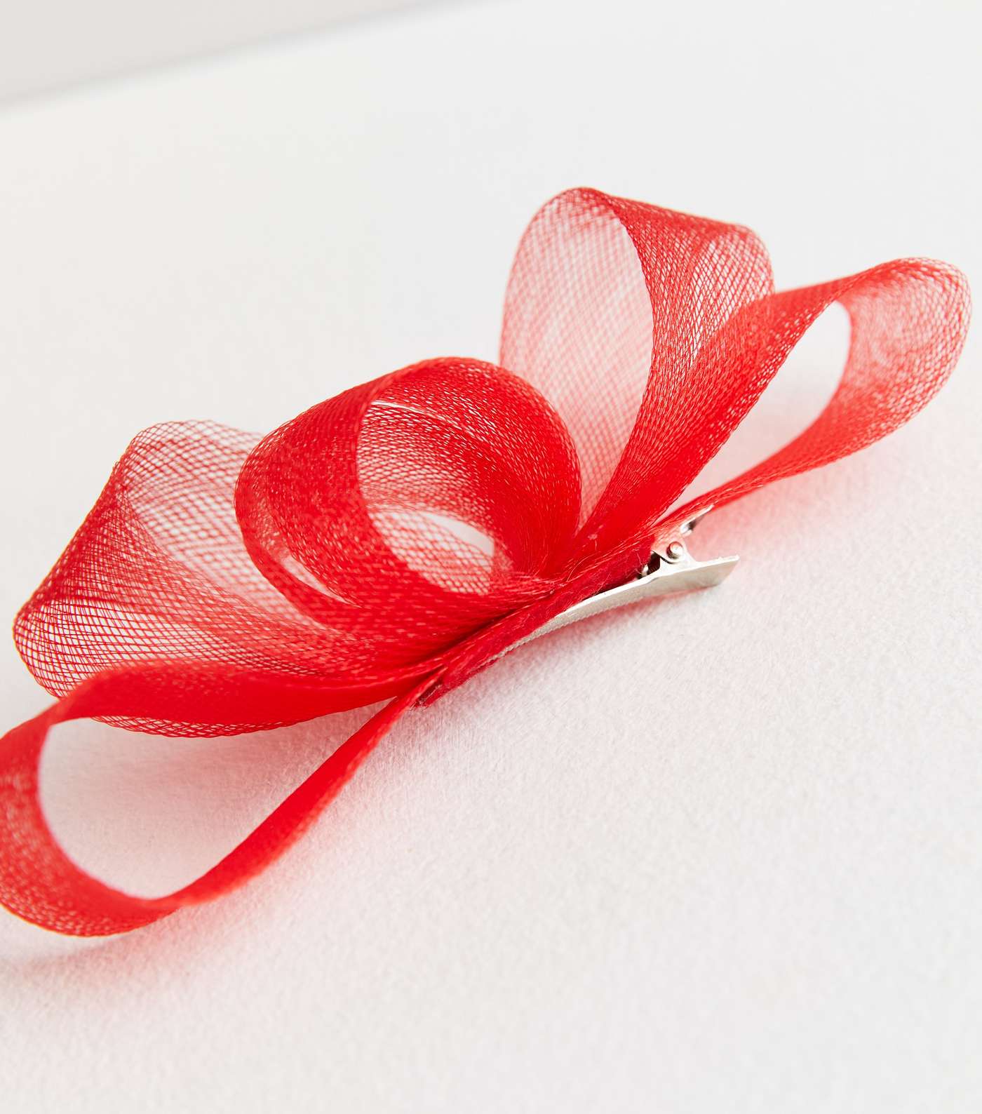 Red Mesh Bow Fascinator Clip Image 3