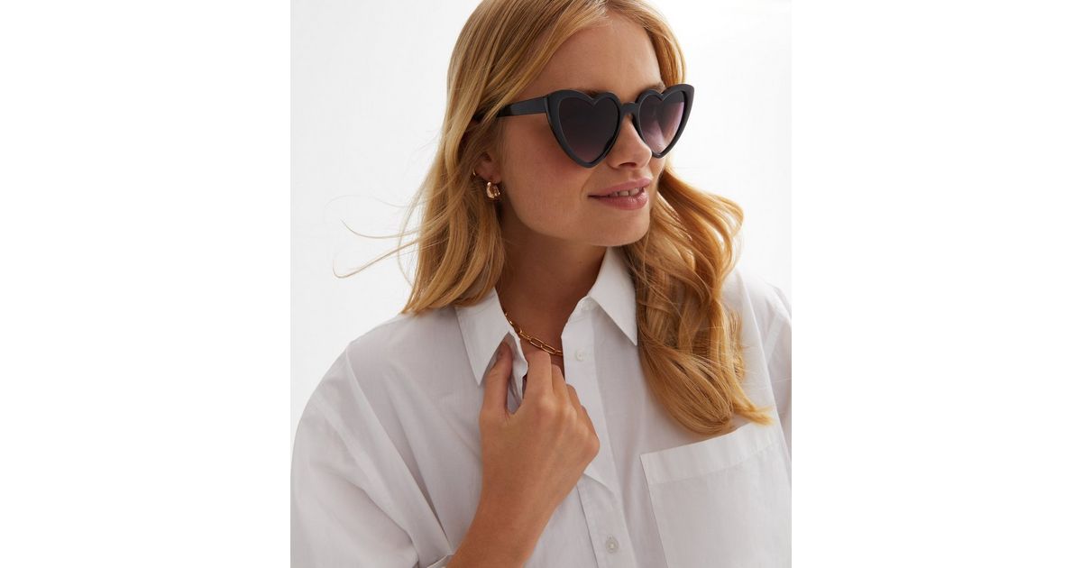 Heart Shape Sunglasses - Black main image 1