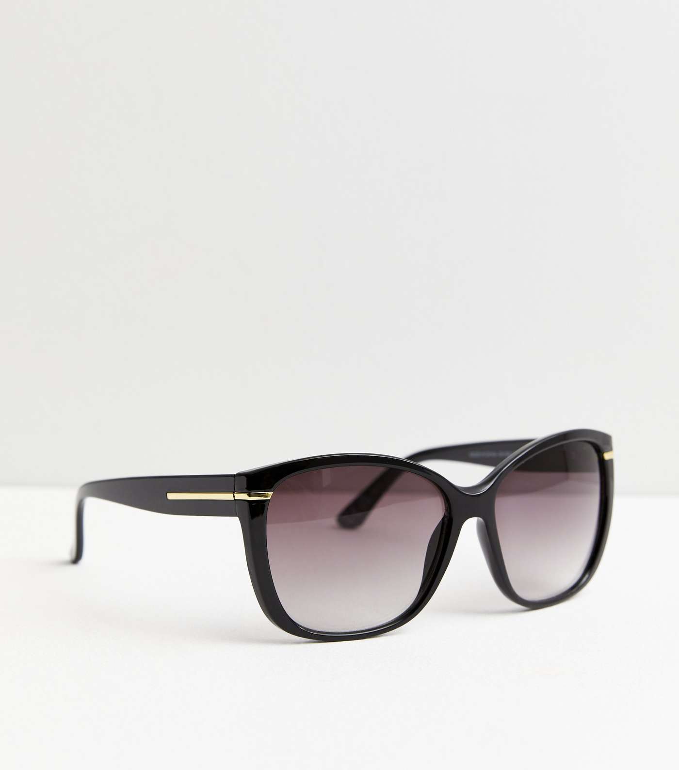 Black Large Frame Sunglasses Image 2