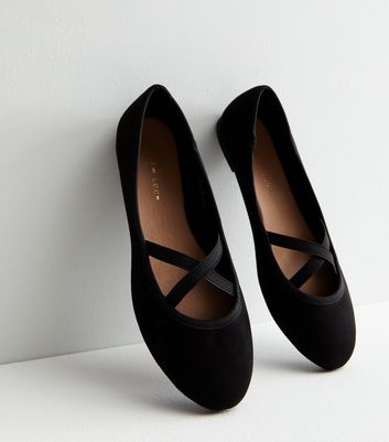 Black leather ballerina clearance pumps