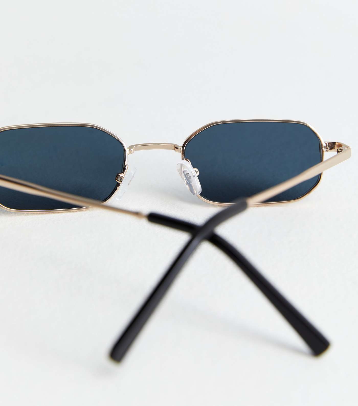 Gold Rectangle Frame Sunglasses Image 4
