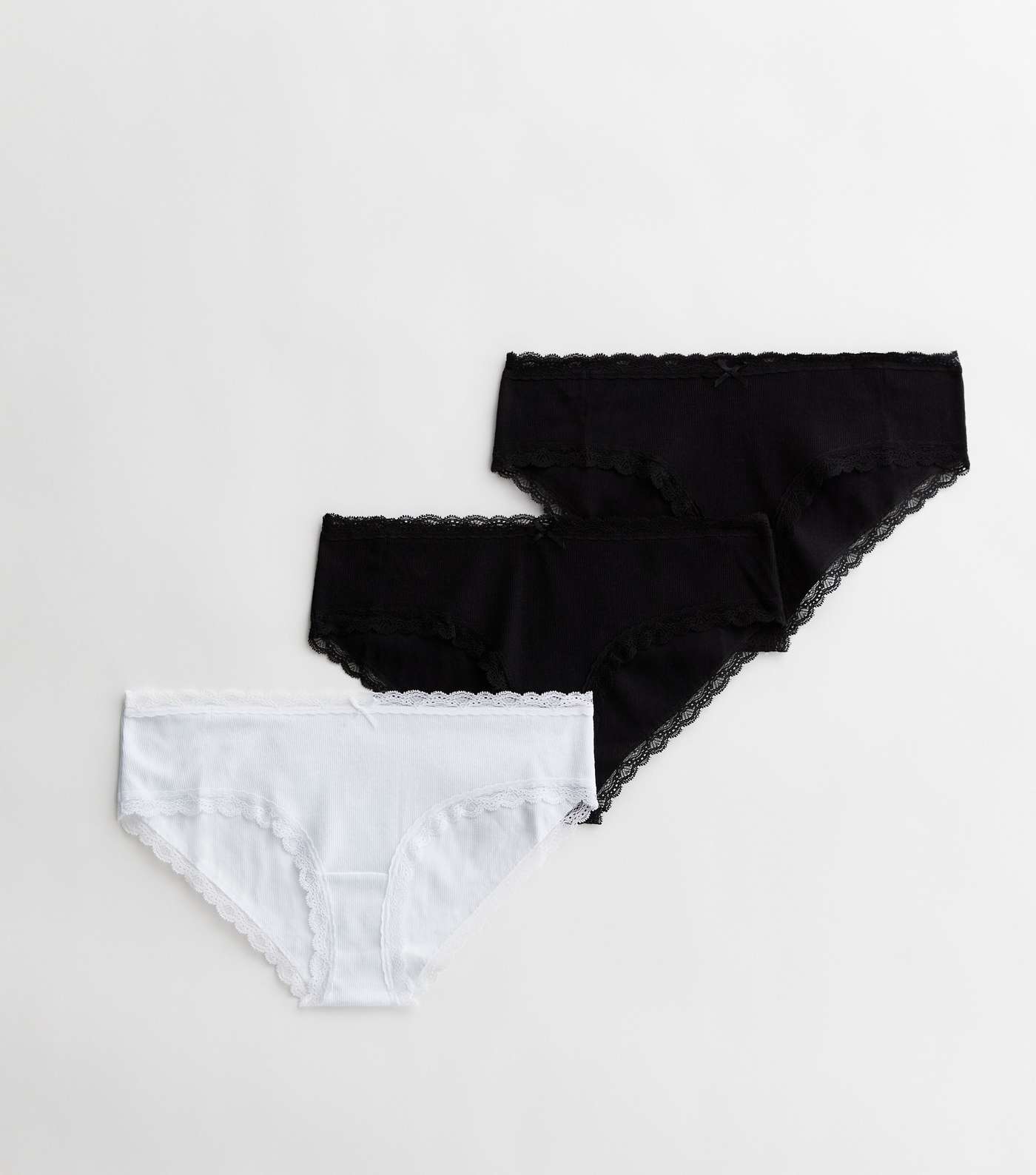 3 Pack Black and White Ribbed Cotton Lace Trim Short Briefs Image 5