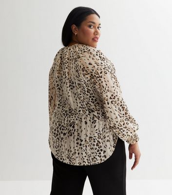 Curves Off White Leopard Print Chiffon Tie Neck Blouse New Look
