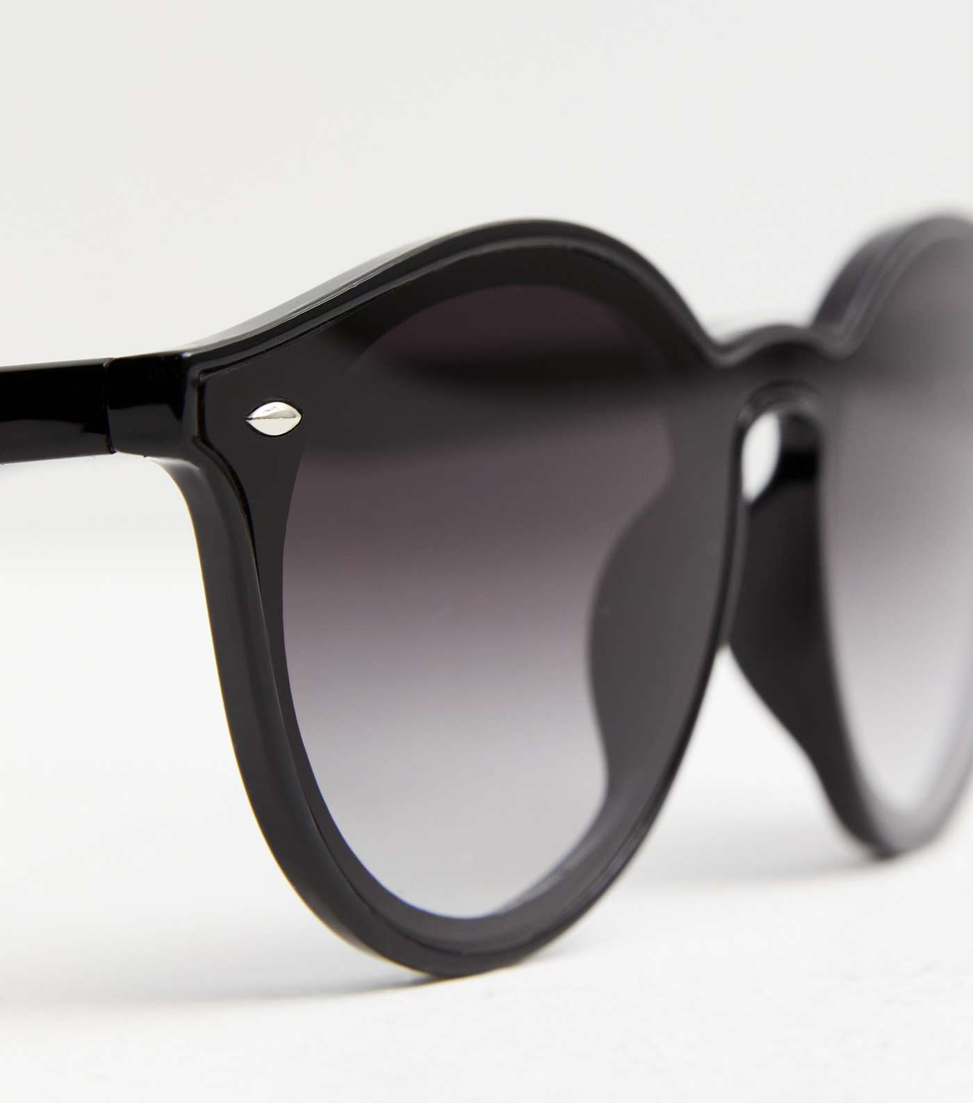Girls Black Round Frame Sunglasses Image 3