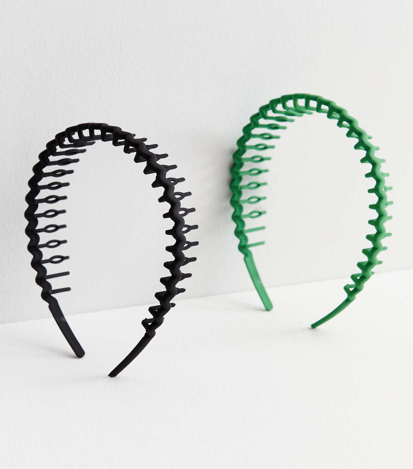 2 Pack Black and Green Matte Tooth Comb Headbands