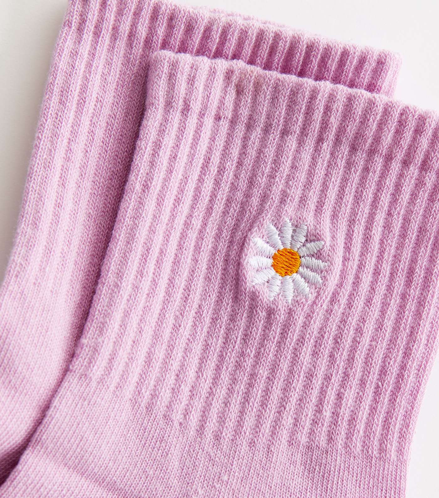 Lilac Embroidered Daisy Ribbed Tube Socks Image 2