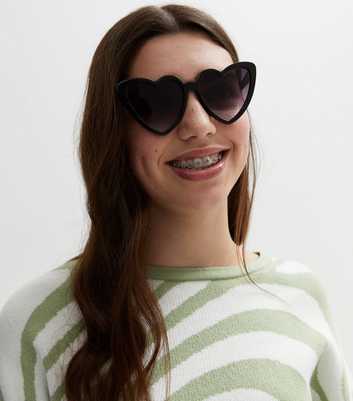 Girls Black Heart Frame Sunglasses