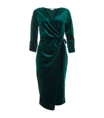 Quiz bottle best sale green velvet dress