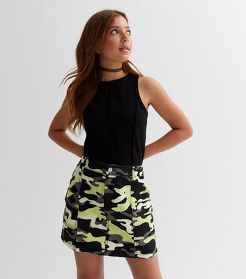 Girls Green Camo Denim Cargo Skirt New Look