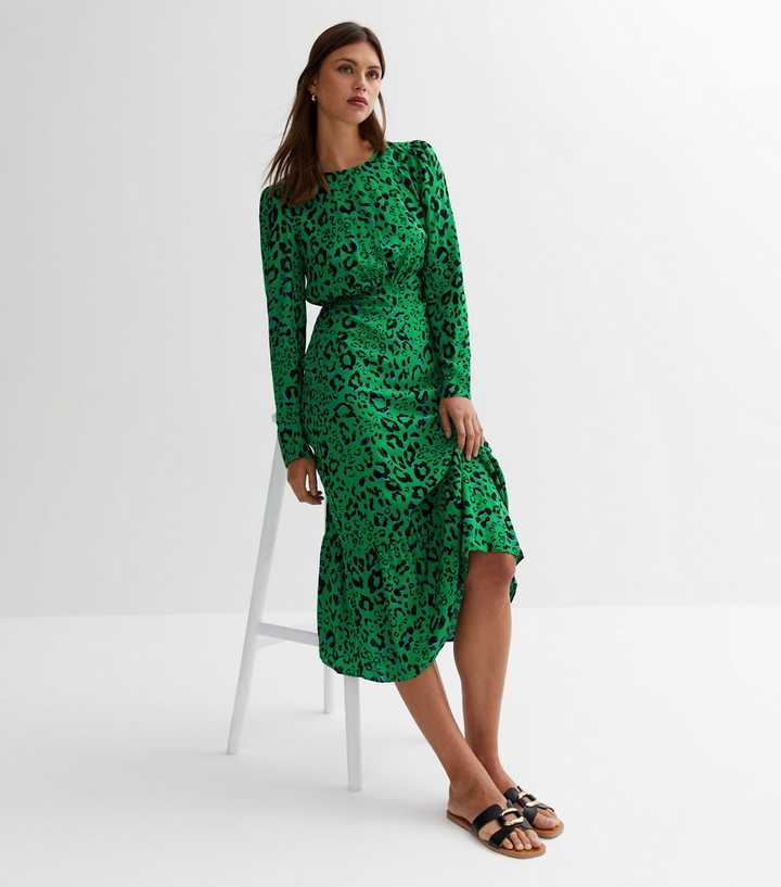 silke Sanctuary fordøje Green Leopard Print Tie Back Tiered Midi Dress | New Look