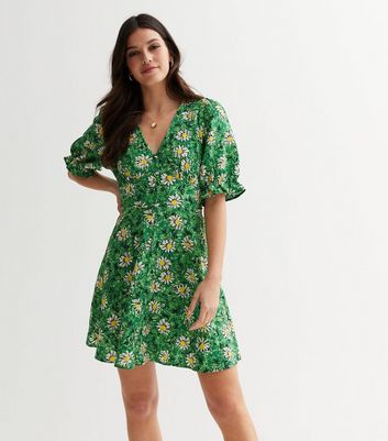 Floral tea best sale dresses with sleeves