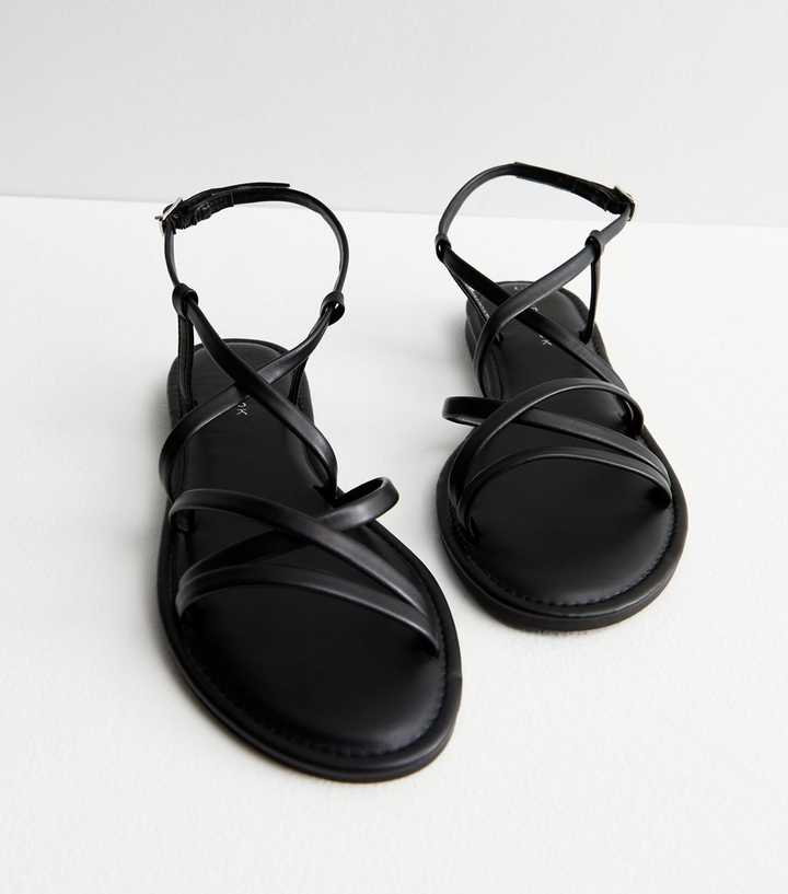 ASOS DESIGN Filter flip flops in black