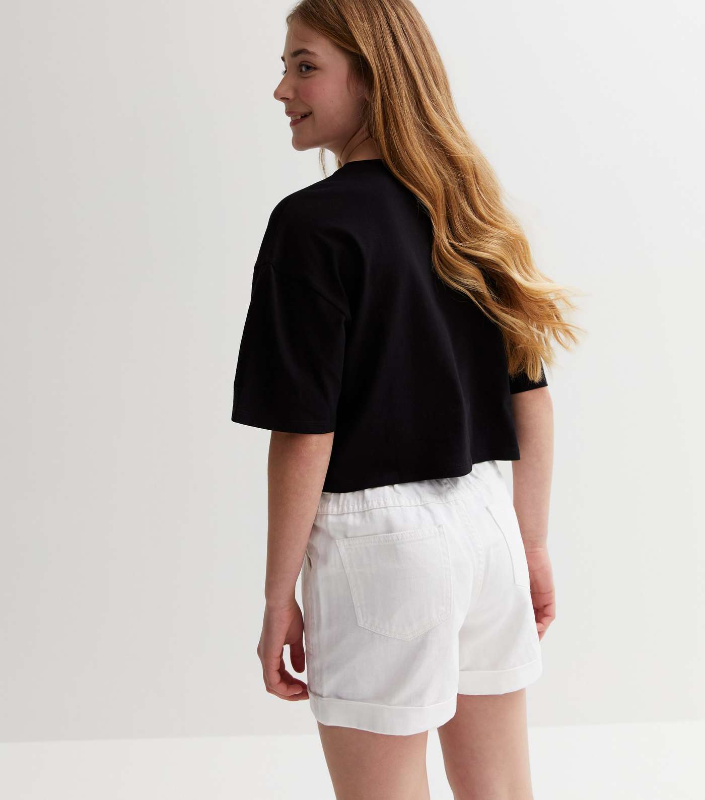 Girls Black Drop Shoulder Boxy T-Shirt Image 4