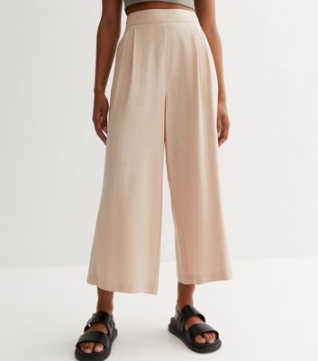 High Waisted Cropped Trousers in Cream  KLARRA