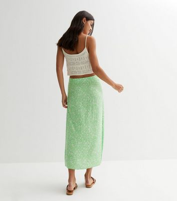Green Ditsy Split Hem Midi Skirt New Look