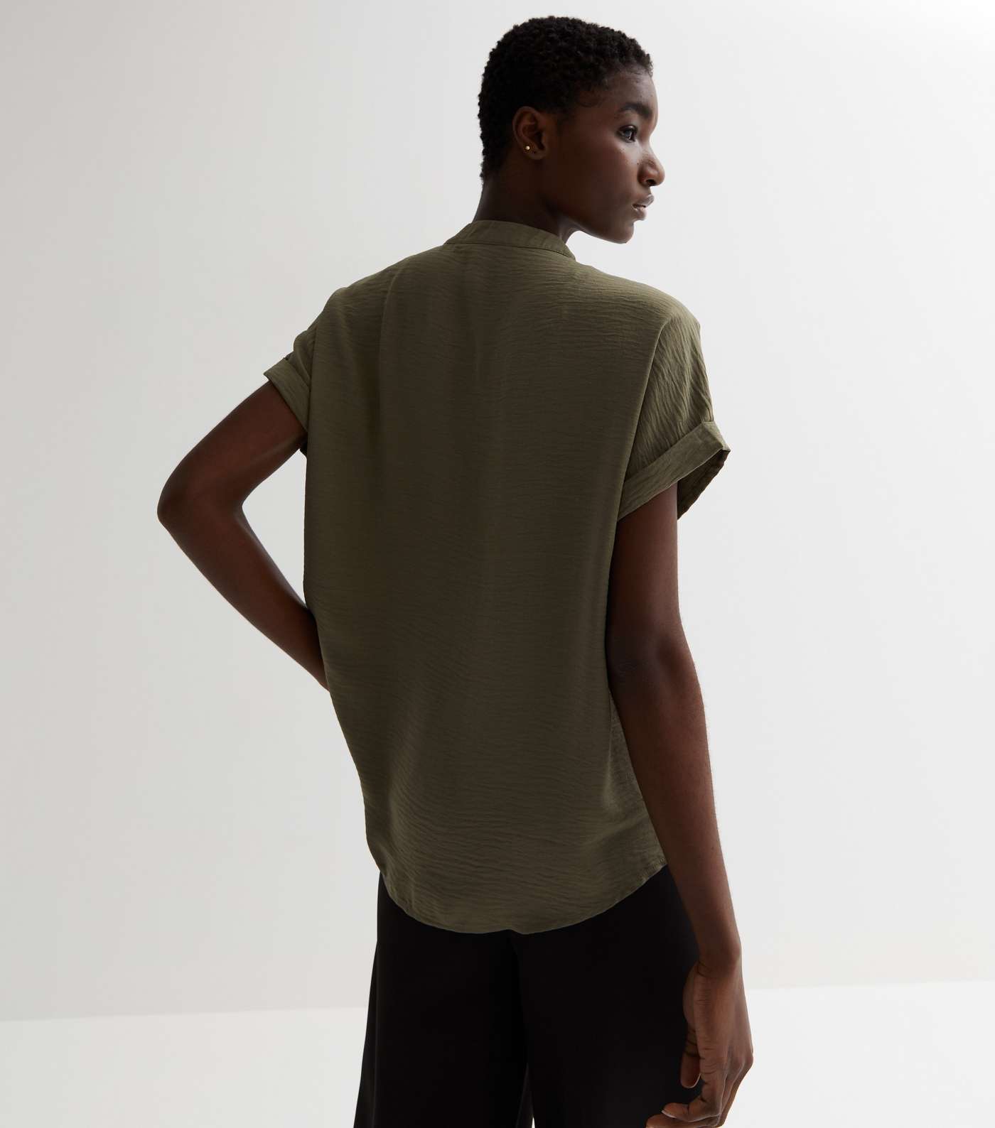 Olive Roll Sleeve Overhead Shirt Image 4