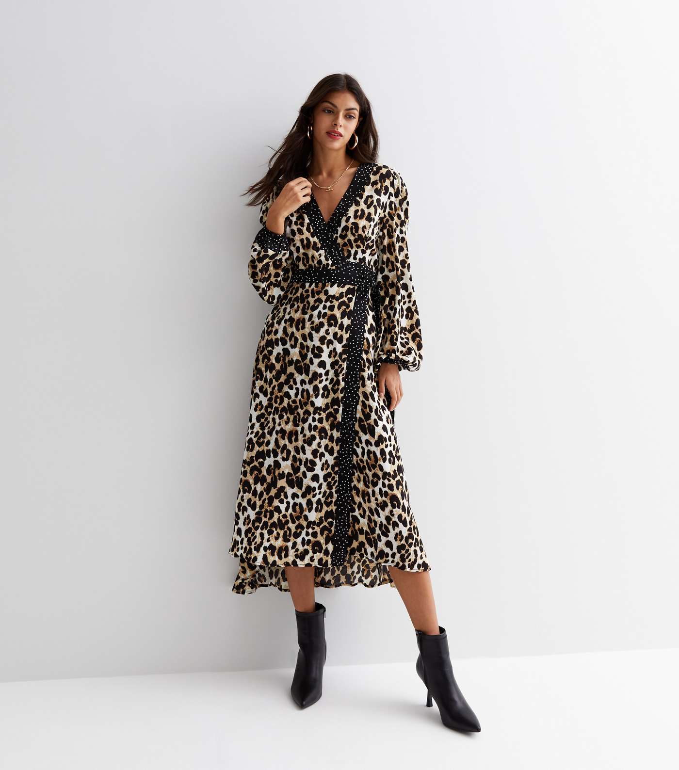Gini London Brown Leopard Print V Neck Spot Trim Midi Dress Image 3