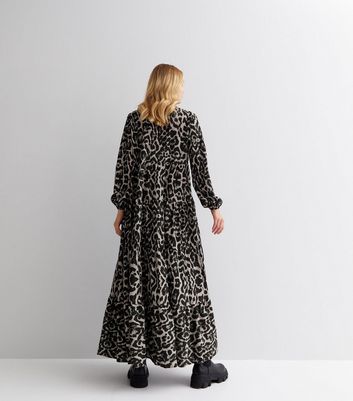 Gini London Black Animal Print V Neck Long Sleeve Maxi Smock Dress New Look