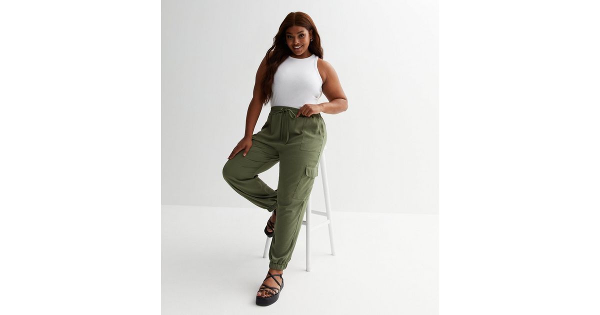 New Look cuffed cargo pants in khaki