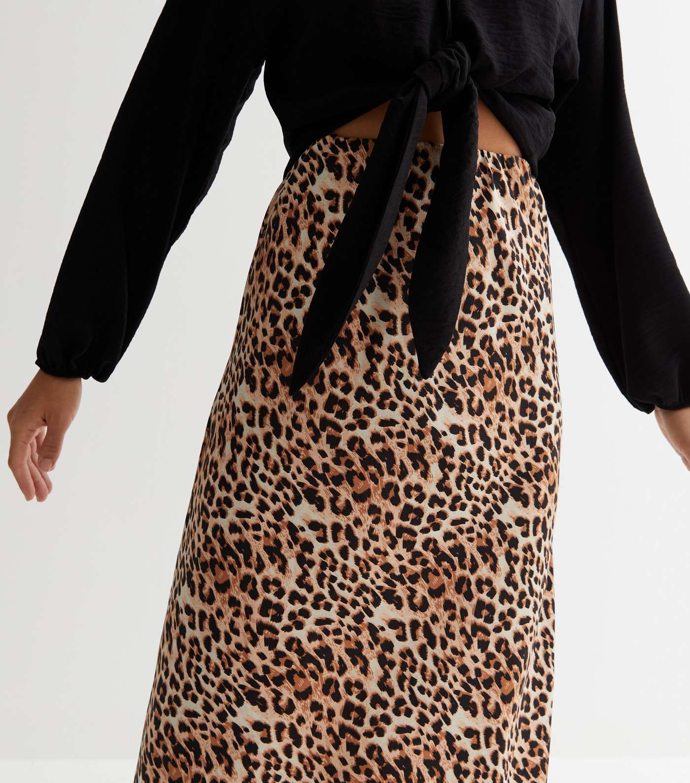 Brown Leopard Print Crepe Midi Skirt Image 3