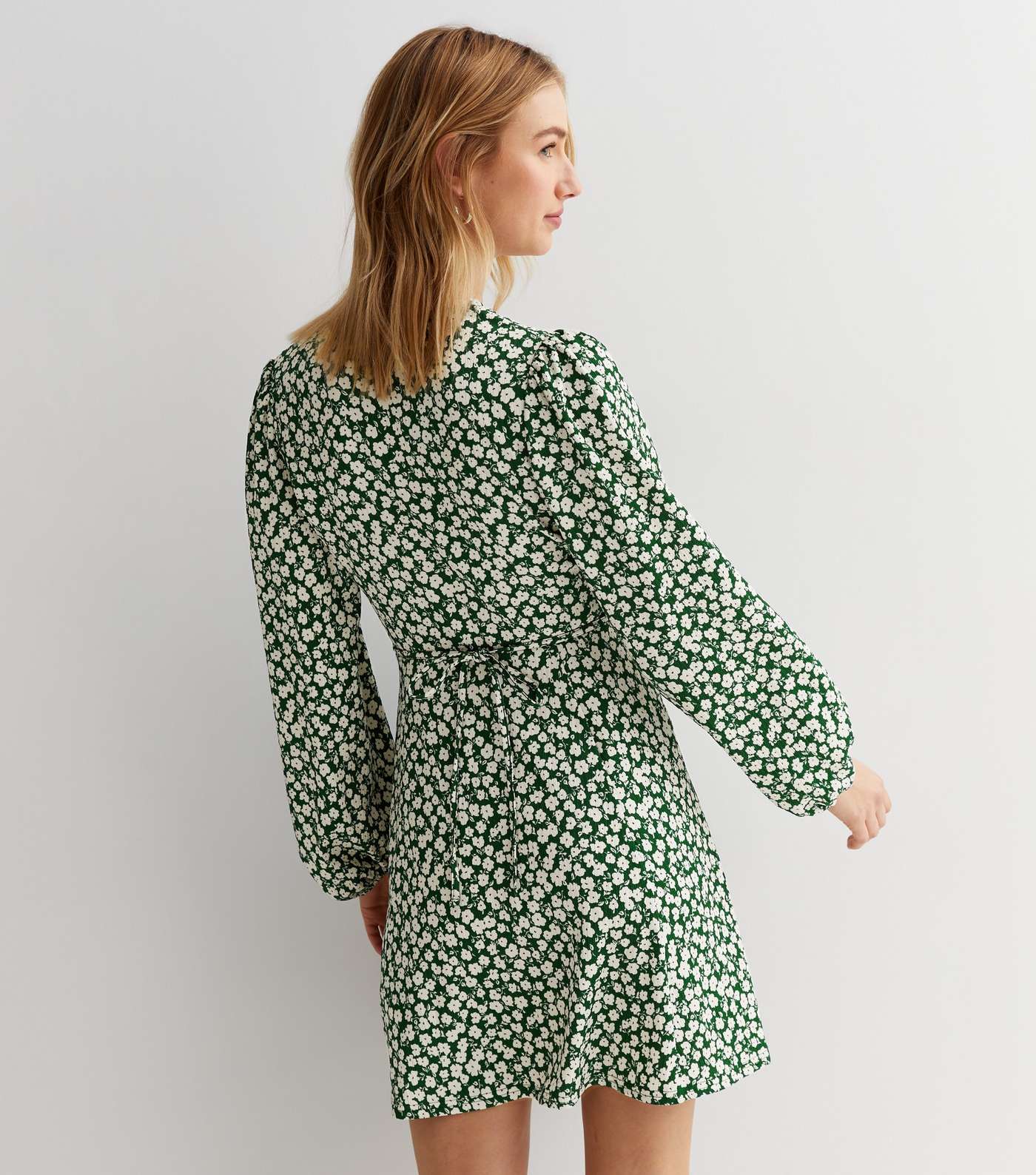 Green Floral Crinkle Jersey V Neck Long Puff Sleeve Mini Dress Image 4